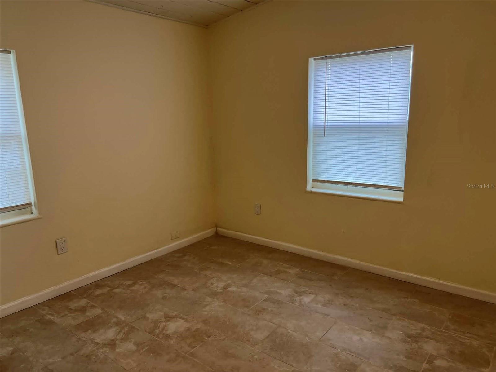 Image 12 of 17 For 682 Walkup Drive