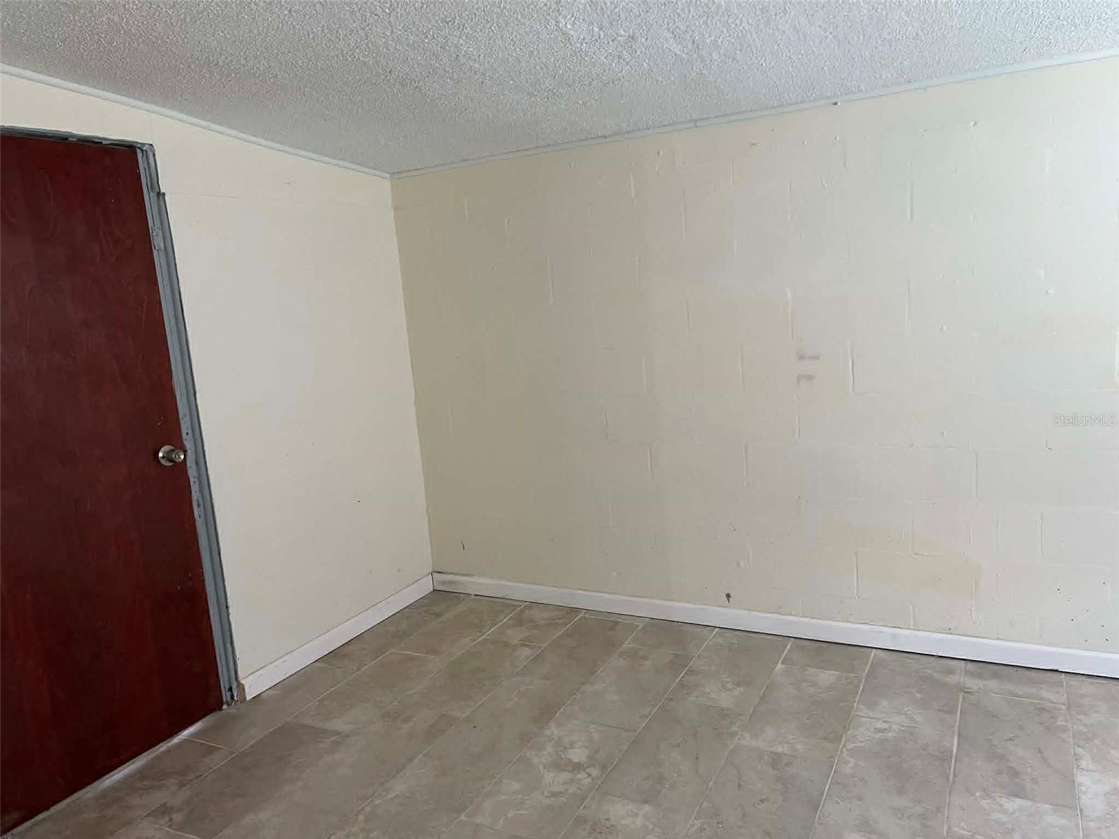 Image 7 of 17 For 682 Walkup Drive