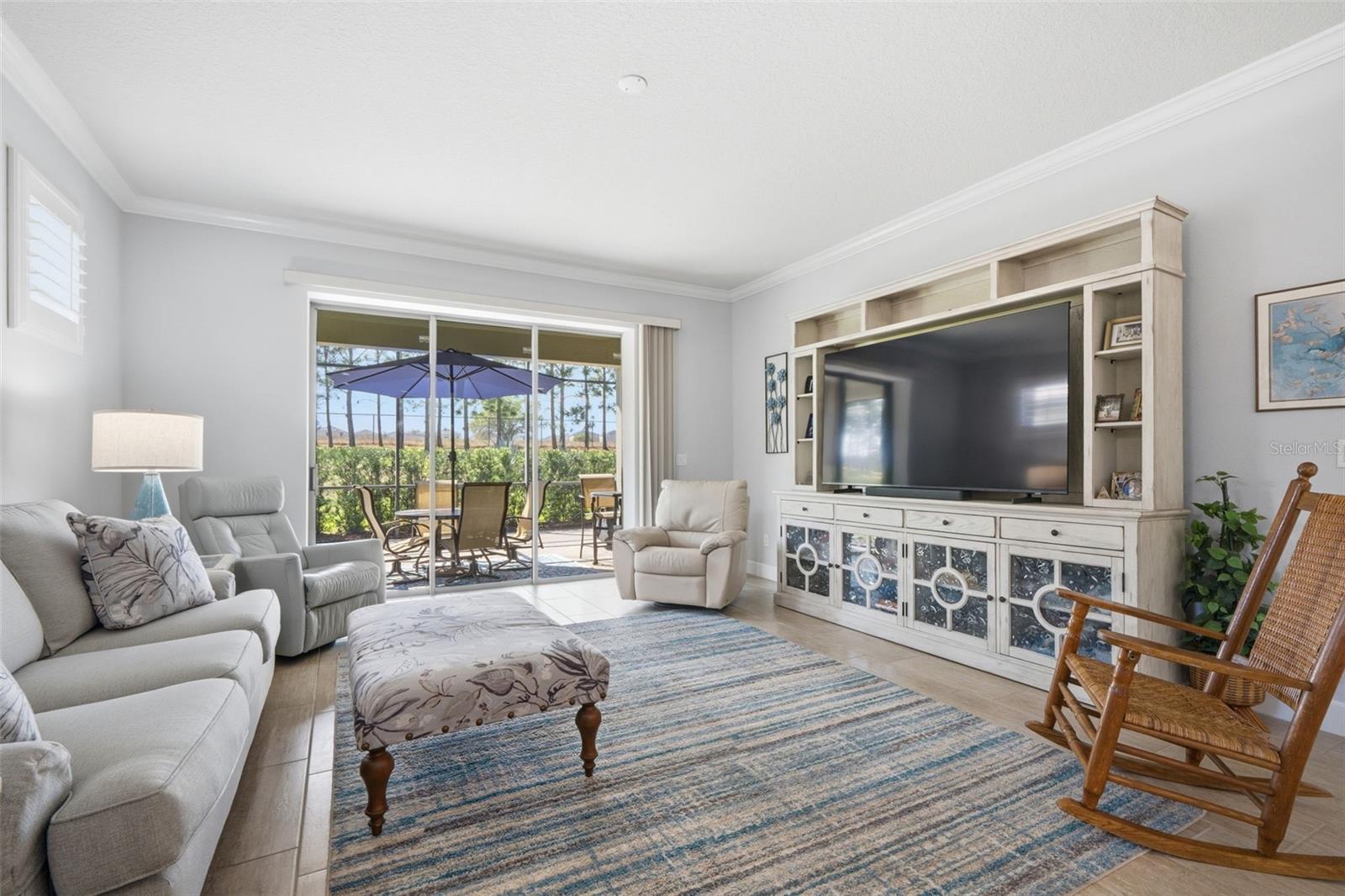 Image 16 of 71 For 112 Castellon Court