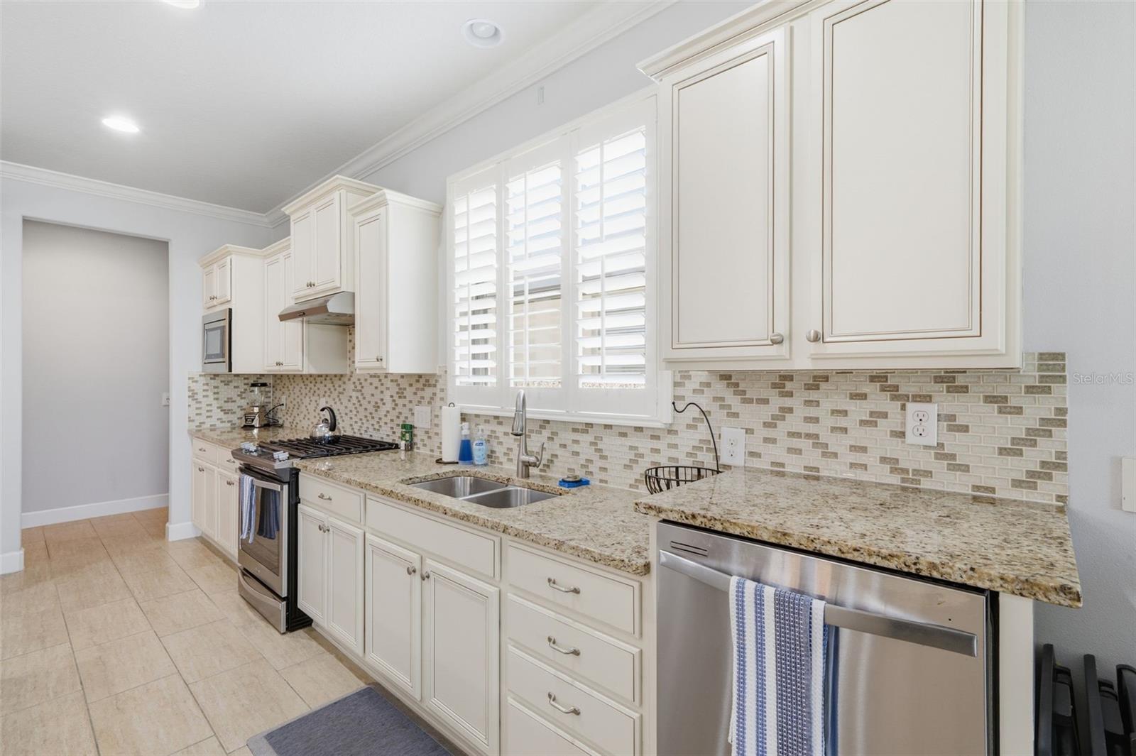 Image 22 of 71 For 112 Castellon Court