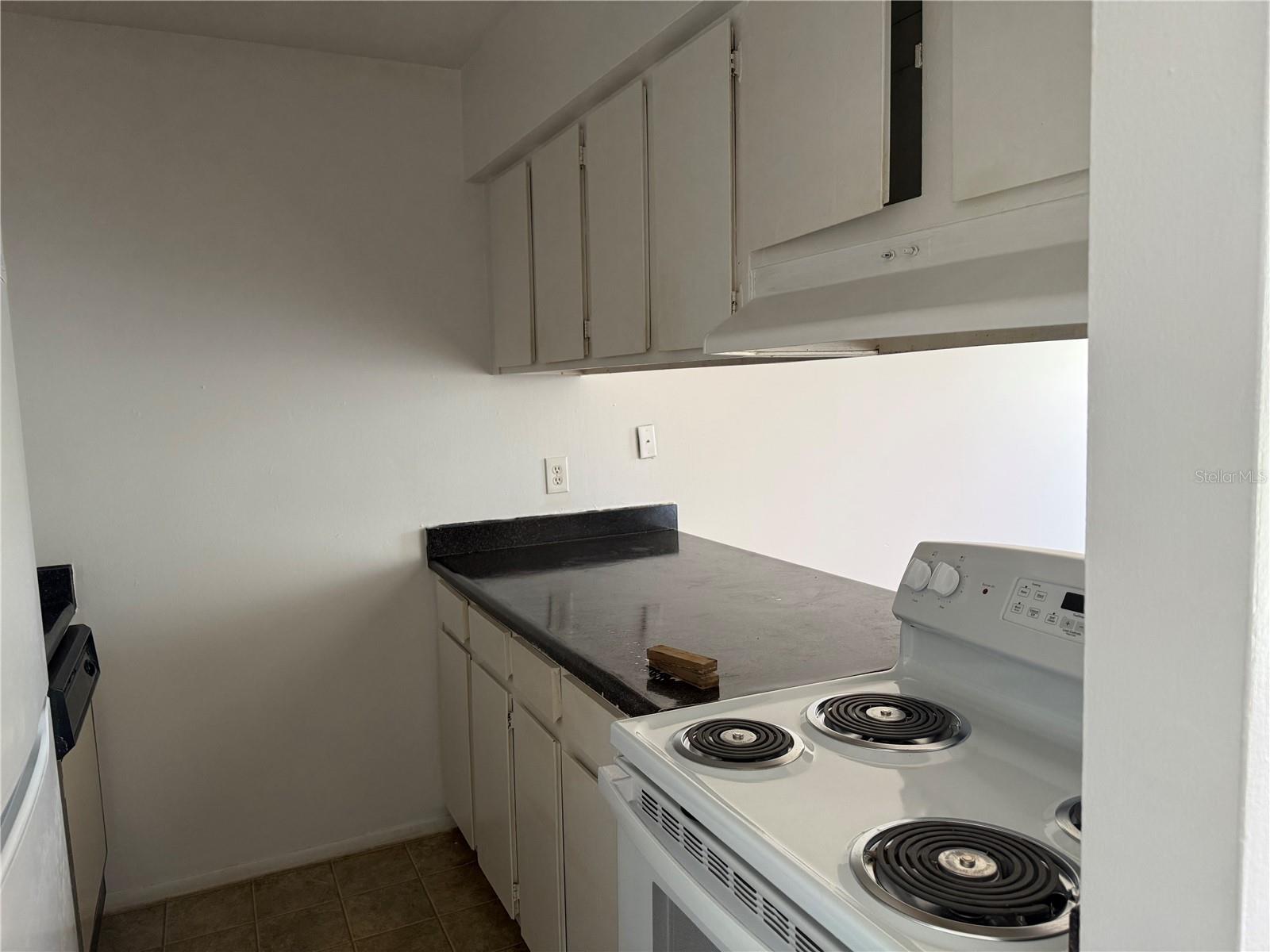 Image 8 of 10 For 5317 Curry Ford Road 103