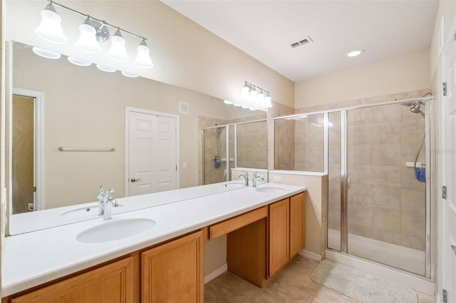 Image 18 of 58 For 8349 Bella Tierra Court