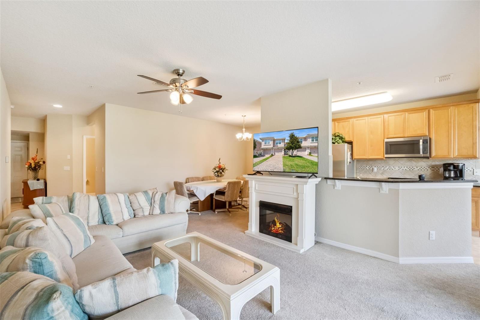 Image 5 of 58 For 8349 Bella Tierra Court