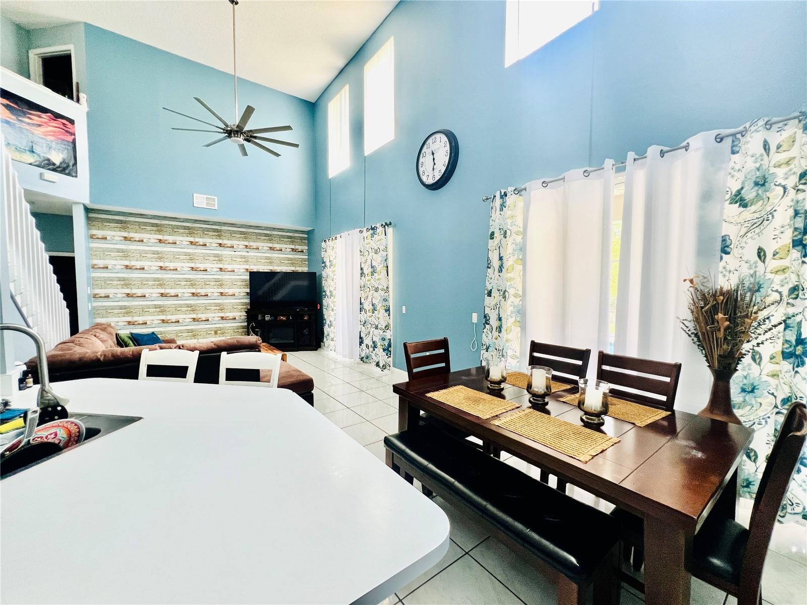 Image 4 of 31 For 2521 Jasmine Trace Drive