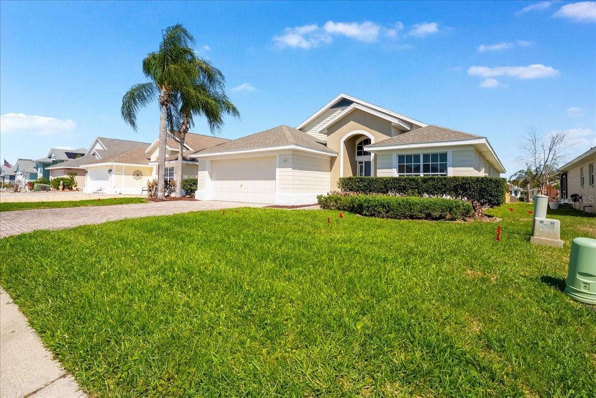 Image 7 of 37 For 120 Thornton Park Avenue