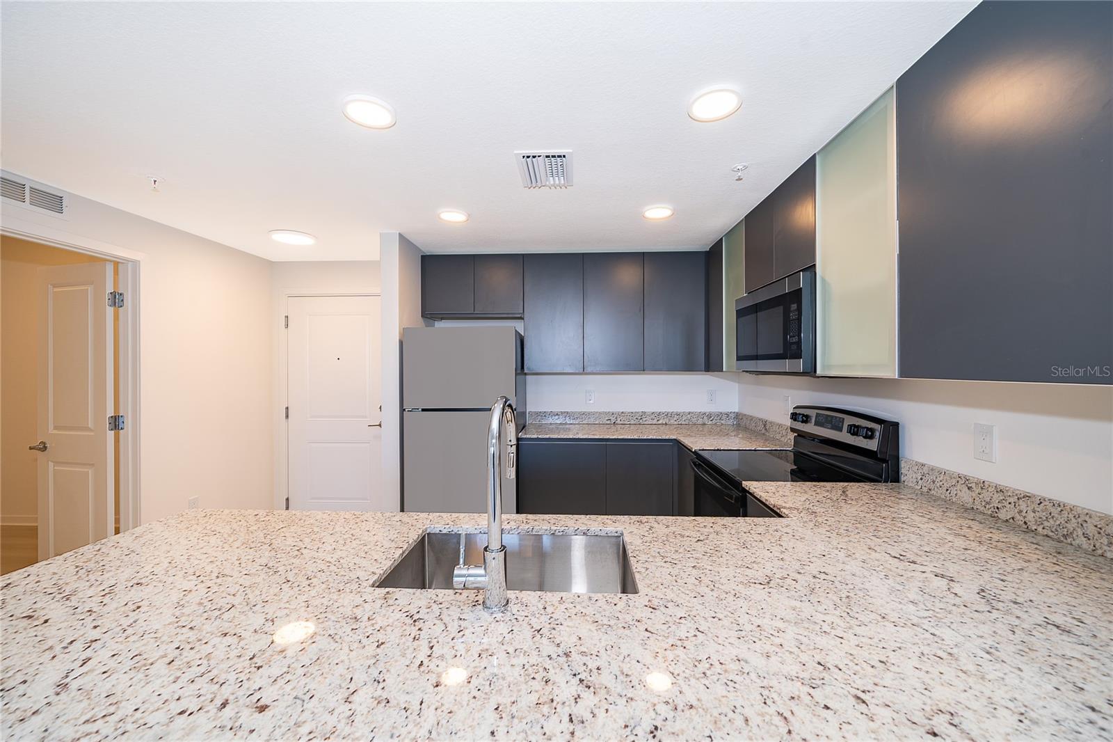 Image 9 of 26 For 5587 Millenia Park Blvd 113