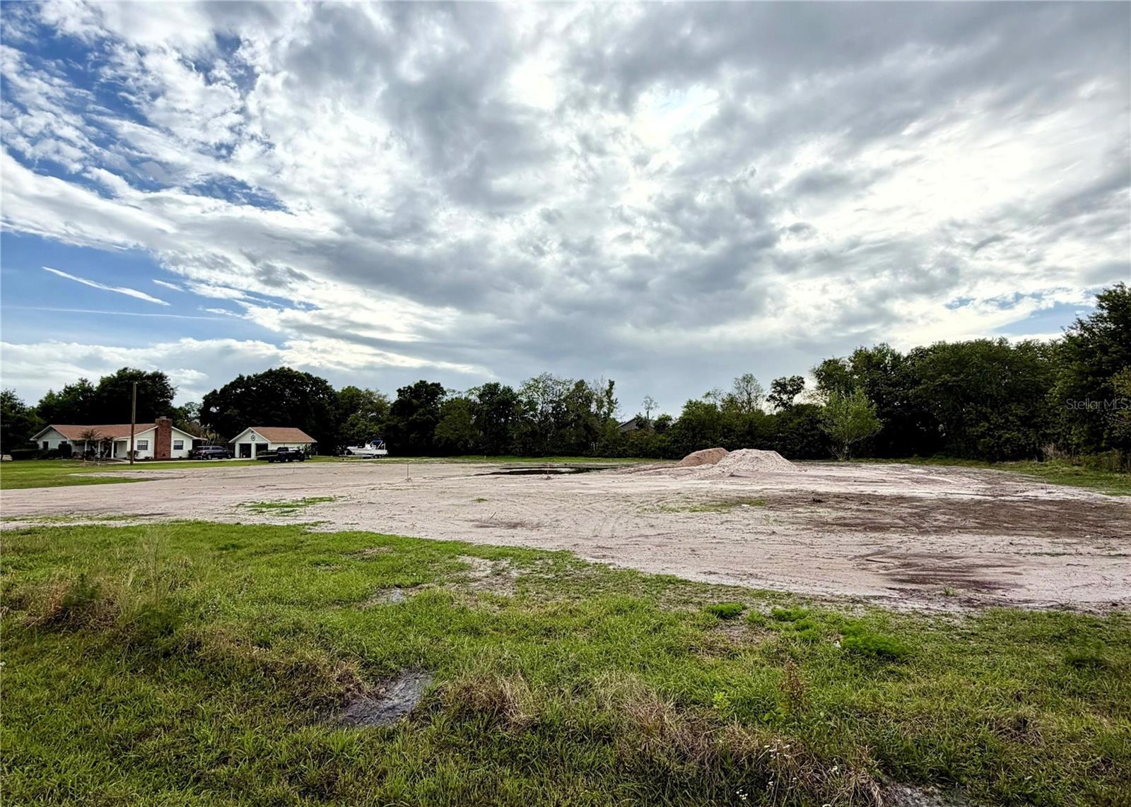 Image 2 of 3 For  Marllo Road 