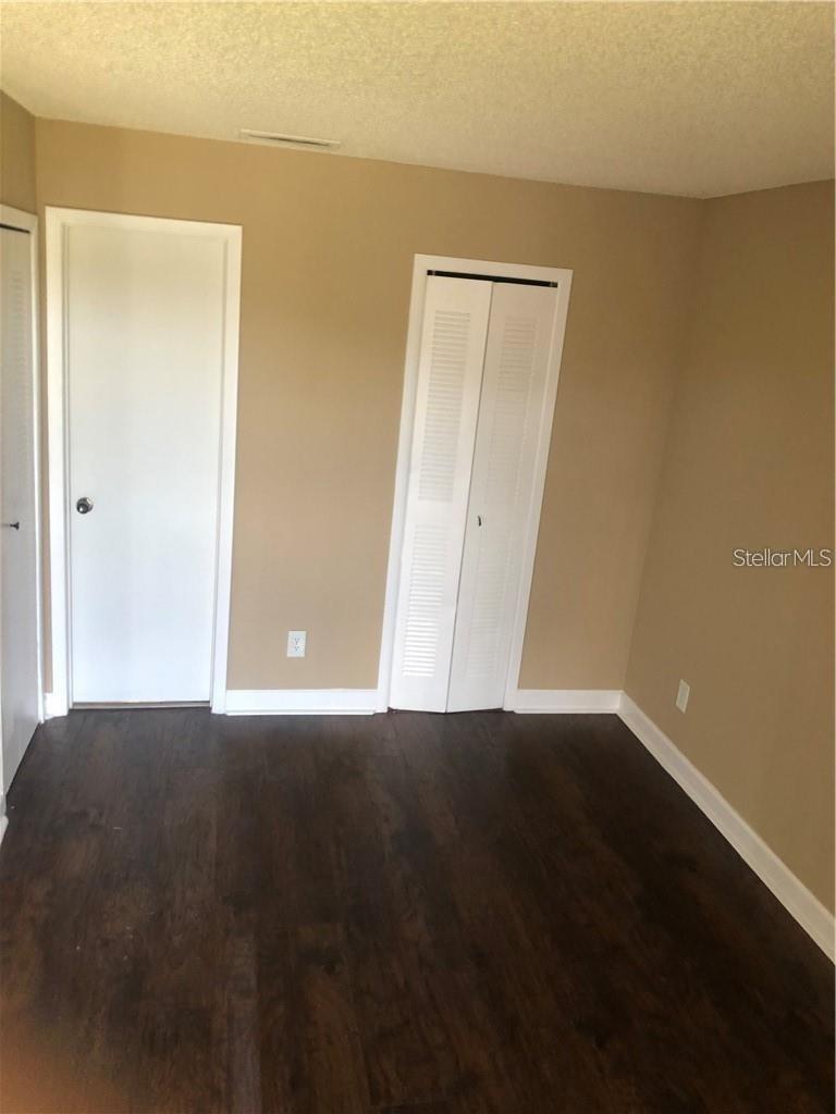 Image 5 of 7 For 2201 Cascades Boulevard 306