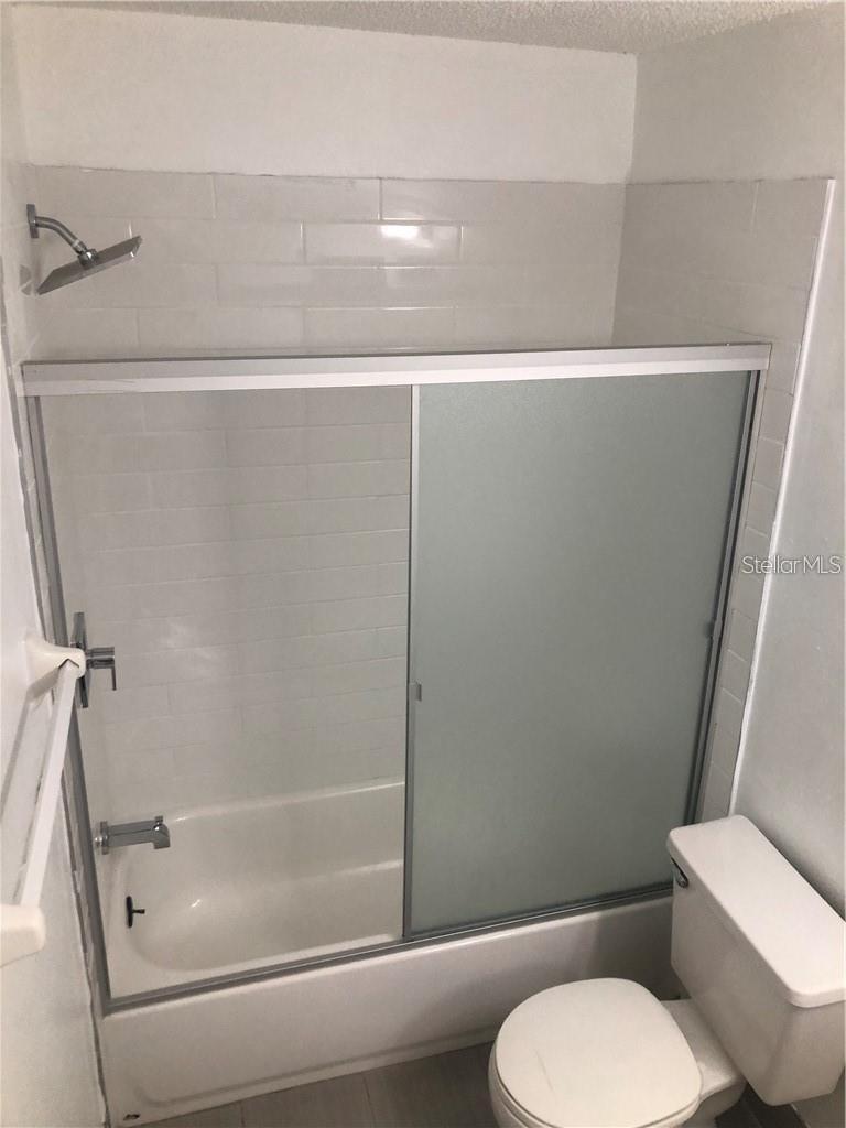 Image 7 of 7 For 2201 Cascades Boulevard 306