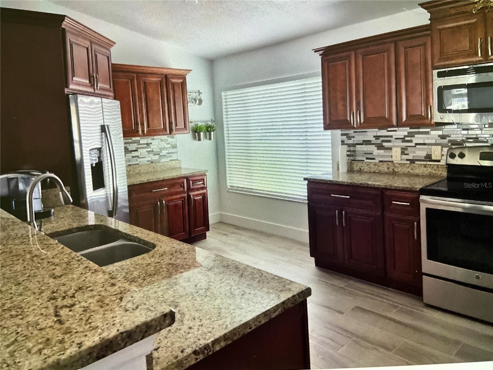 Image 6 of 18 For 2629 Dixie Lane