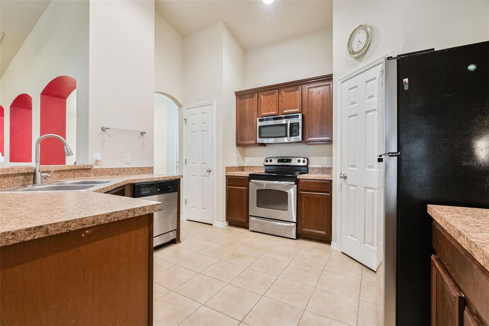 Image 12 of 47 For 677 Seneca Trail