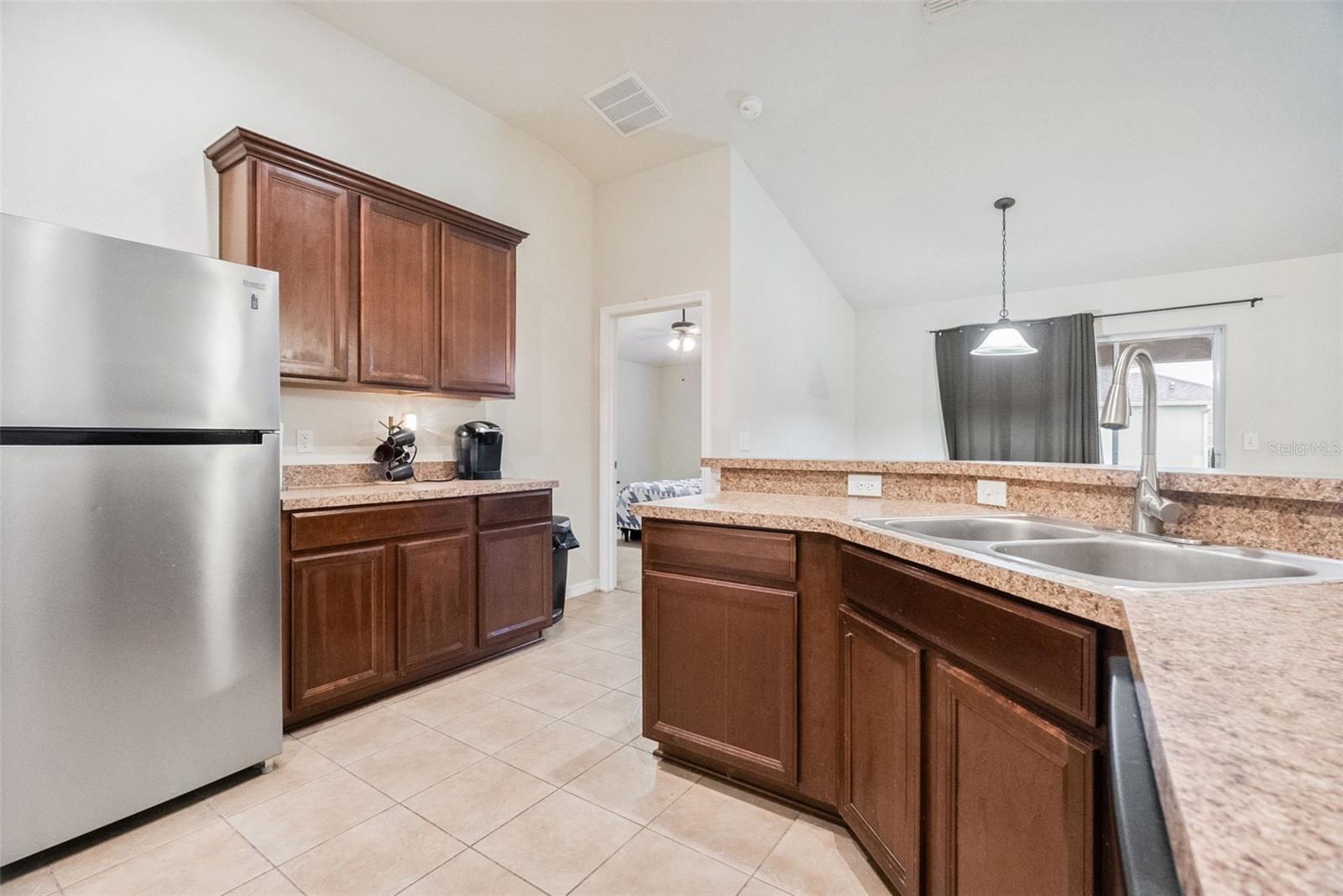 Image 14 of 47 For 677 Seneca Trail