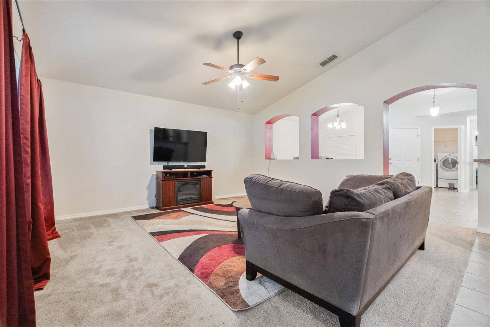 Image 17 of 47 For 677 Seneca Trail