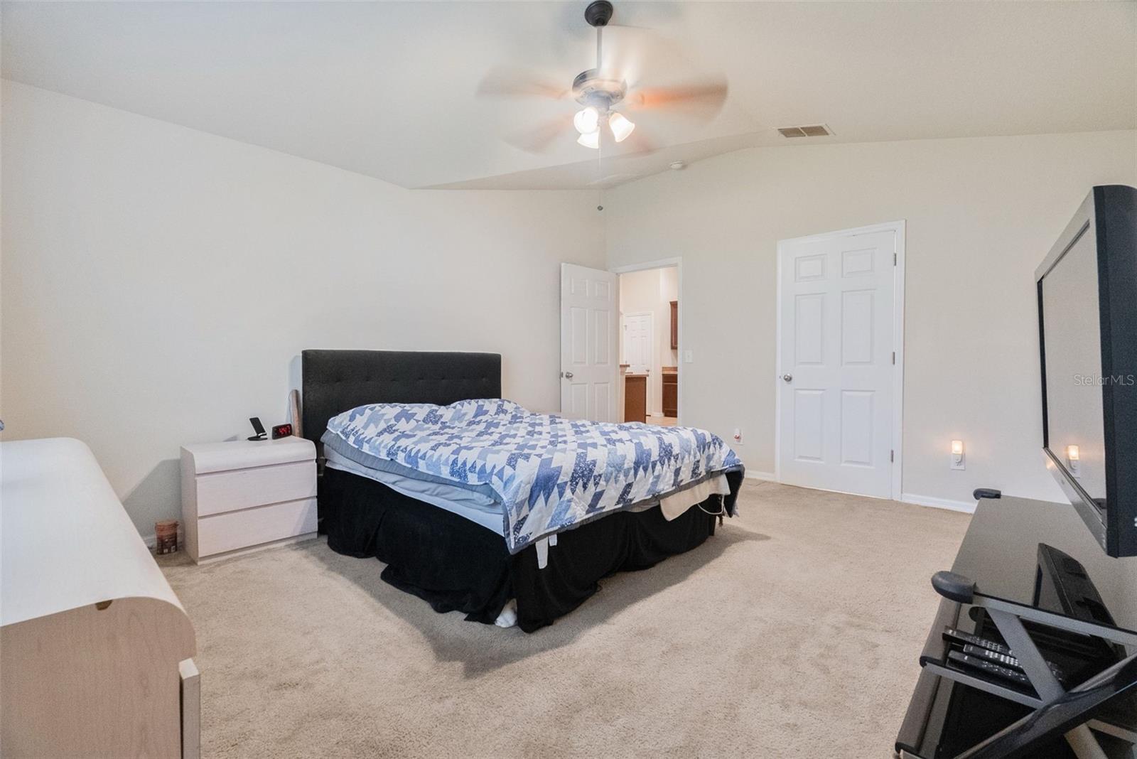 Image 21 of 47 For 677 Seneca Trail