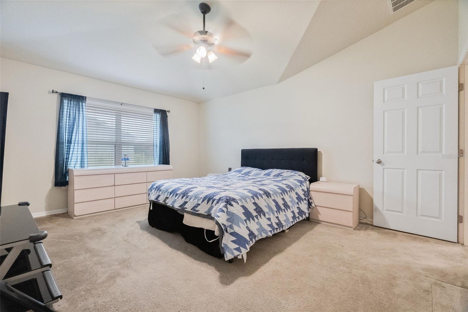 Image 22 of 47 For 677 Seneca Trail