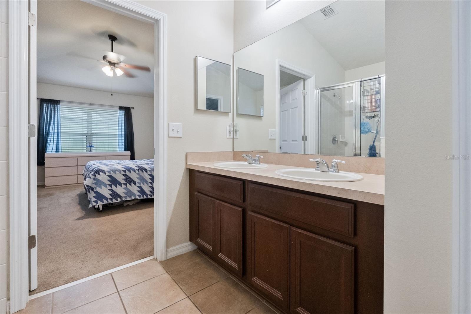 Image 26 of 47 For 677 Seneca Trail