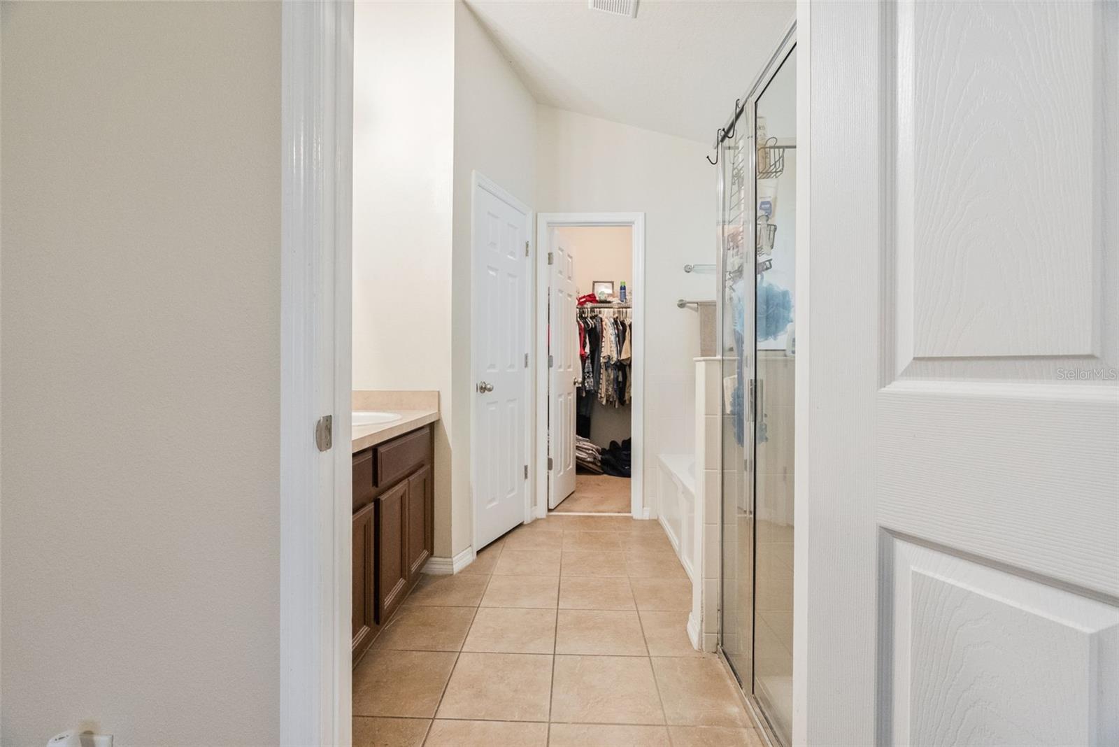 Image 28 of 47 For 677 Seneca Trail