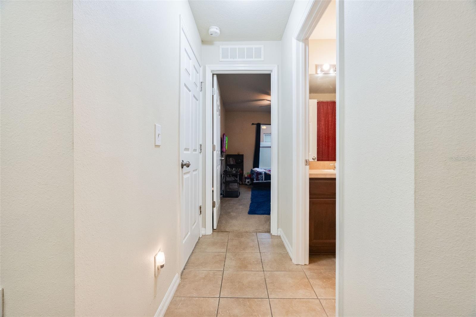 Image 33 of 47 For 677 Seneca Trail