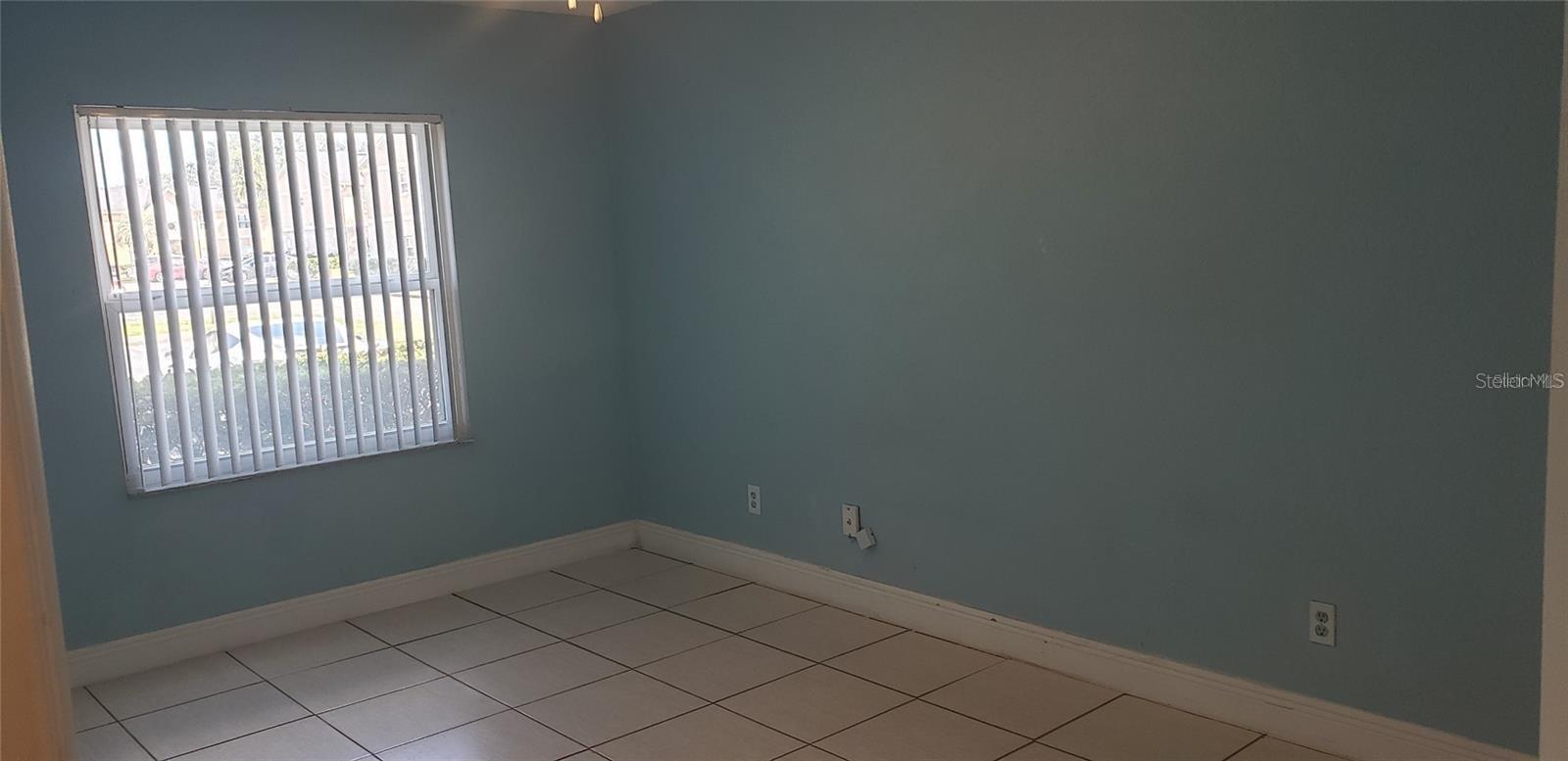 Image 6 of 10 For 9927 Turf Court 5