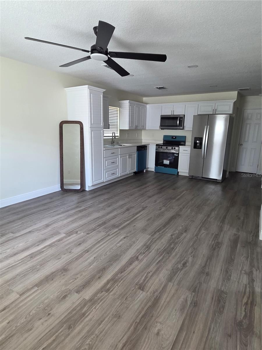 Image 4 of 15 For 2825 Nicole Avenue