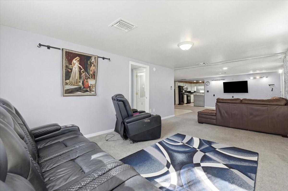 Image 13 of 53 For 1240 Alligator Alley