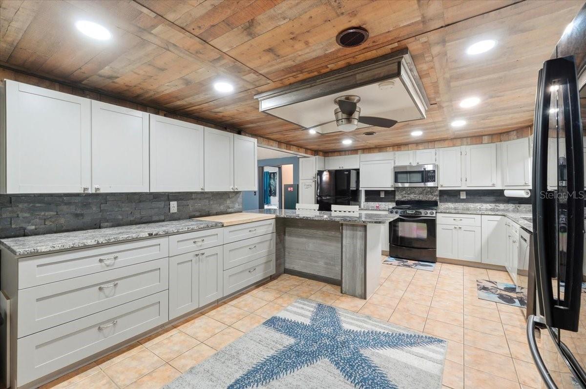 Image 19 of 53 For 1240 Alligator Alley