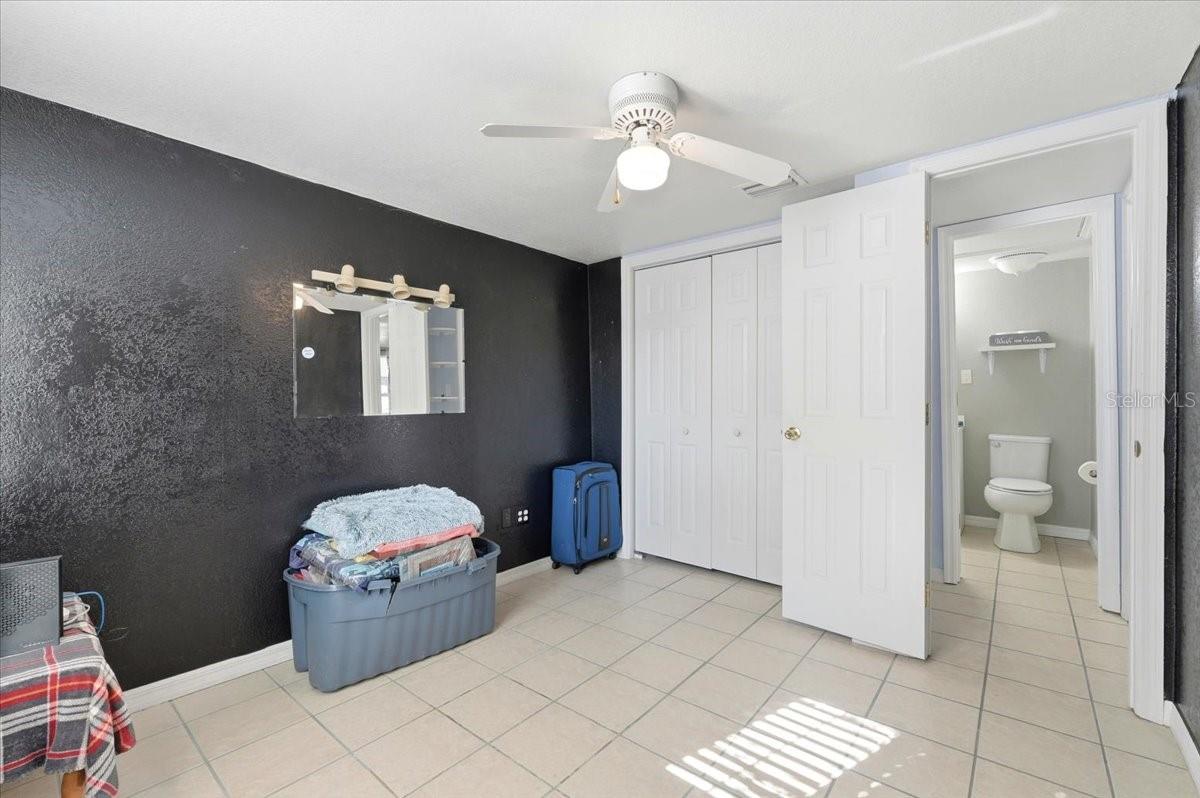 Image 29 of 53 For 1240 Alligator Alley