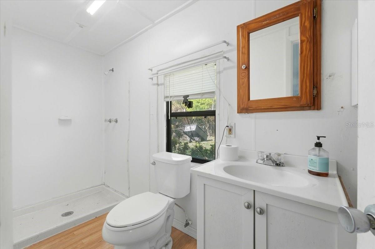 Image 38 of 53 For 1240 Alligator Alley