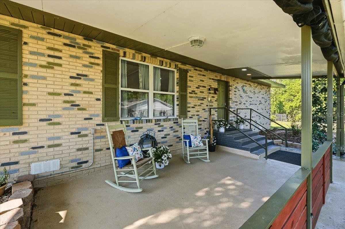 Image 9 of 53 For 1240 Alligator Alley