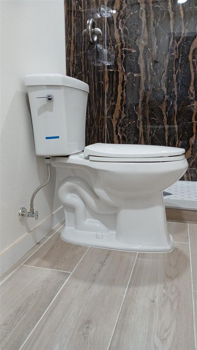 Image 22 of 26 For 2211 New Jersey Road