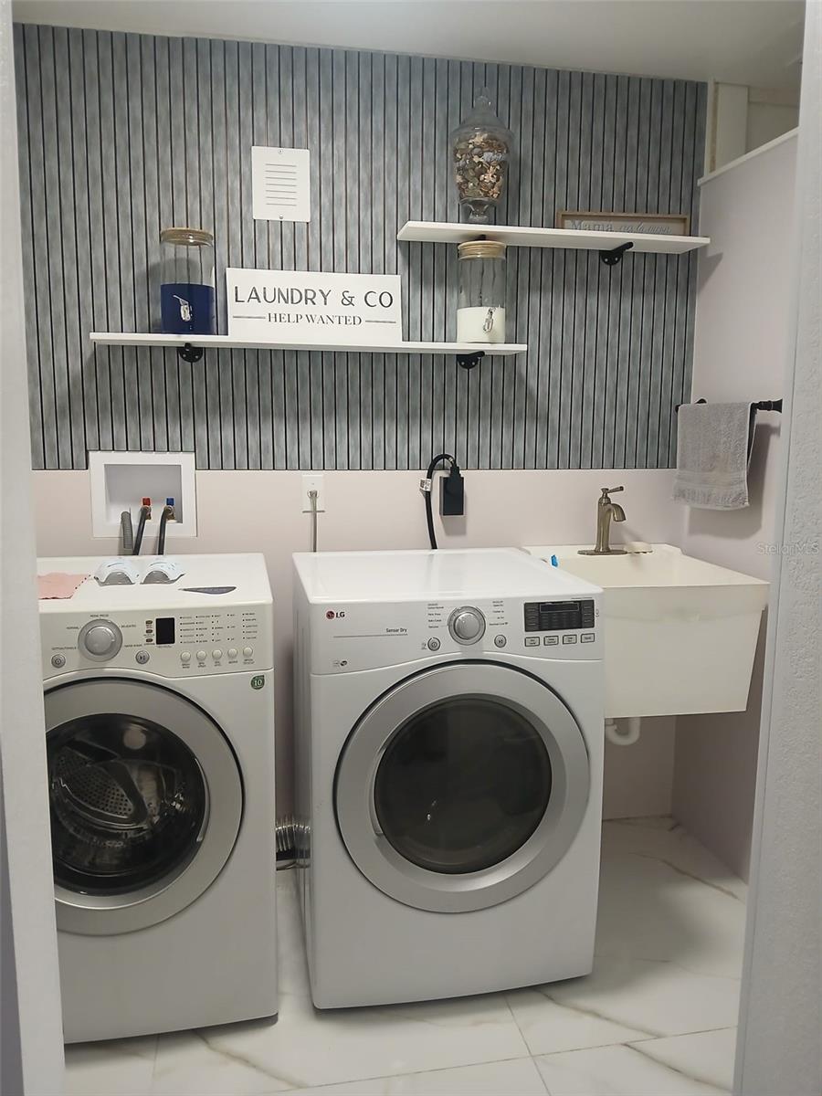 Image 8 of 26 For 2211 New Jersey Road