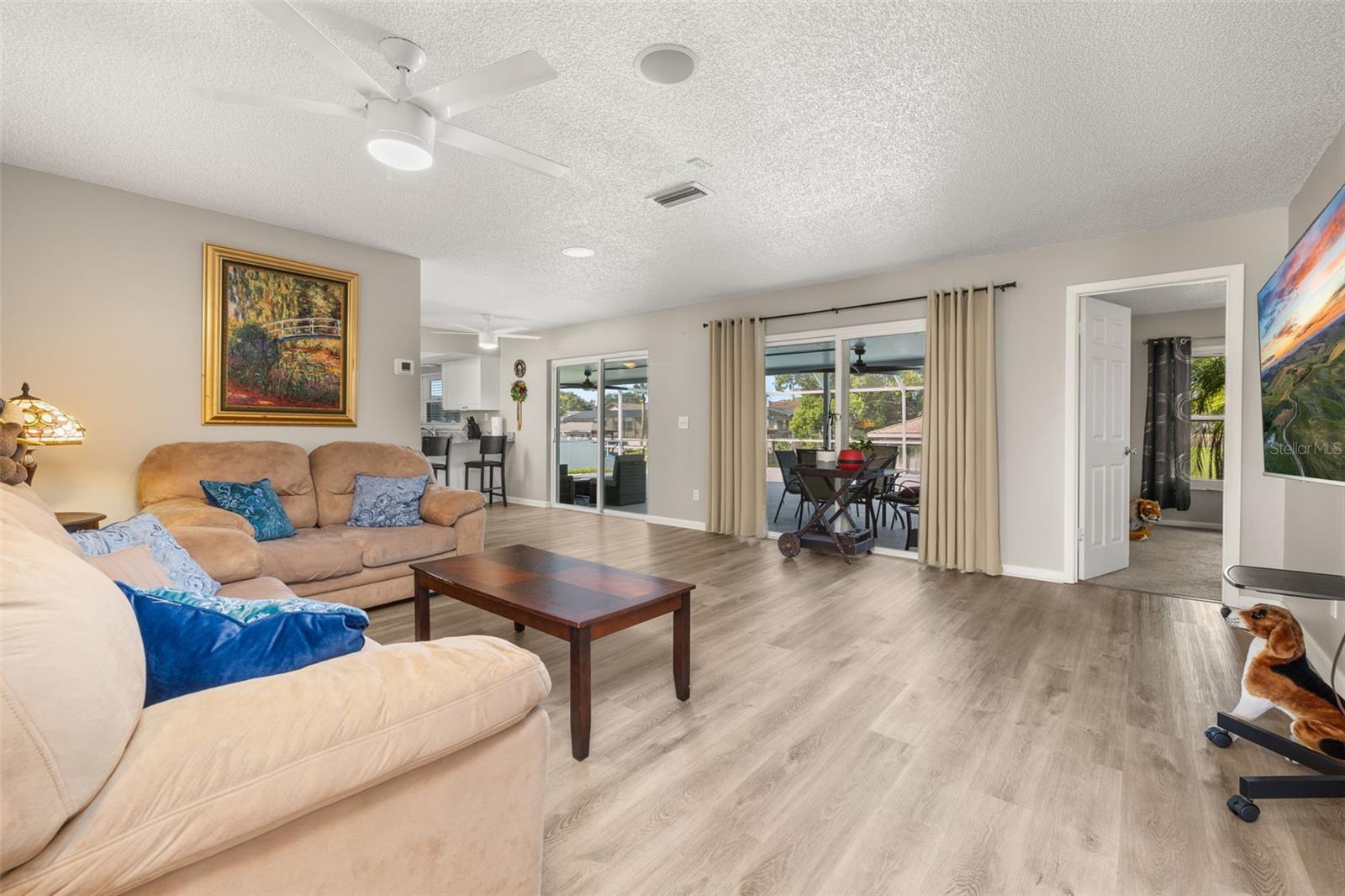 Image 16 of 93 For 2 Claymont Court S