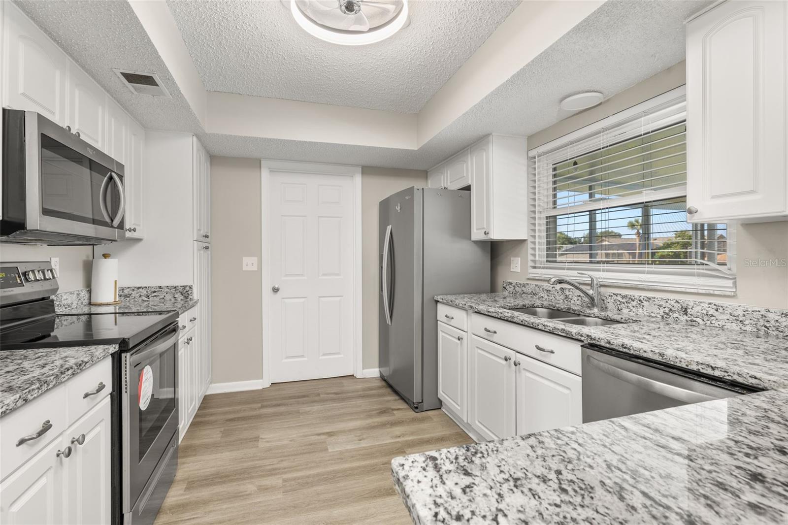 Image 20 of 93 For 2 Claymont Court S