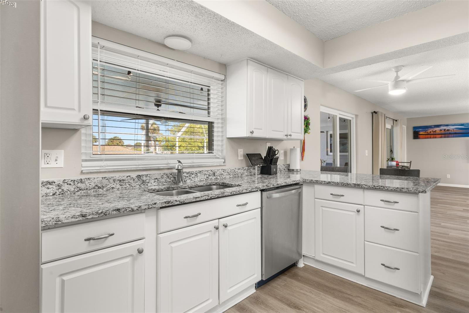 Image 22 of 93 For 2 Claymont Court S