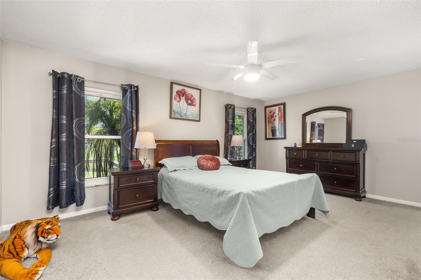 Image 32 of 93 For 2 Claymont Court S