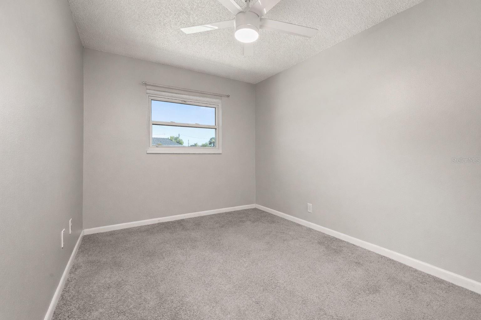 Image 38 of 93 For 2 Claymont Court S