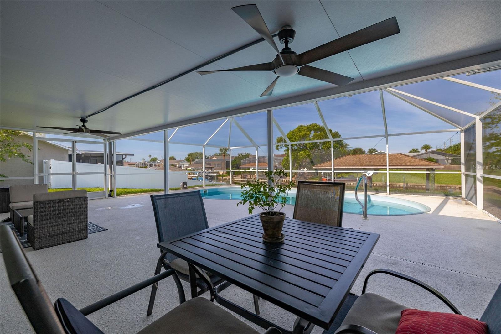 Image 40 of 93 For 2 Claymont Court S