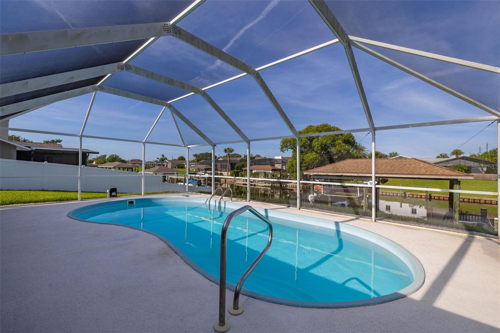 Image 50 of 93 For 2 Claymont Court S