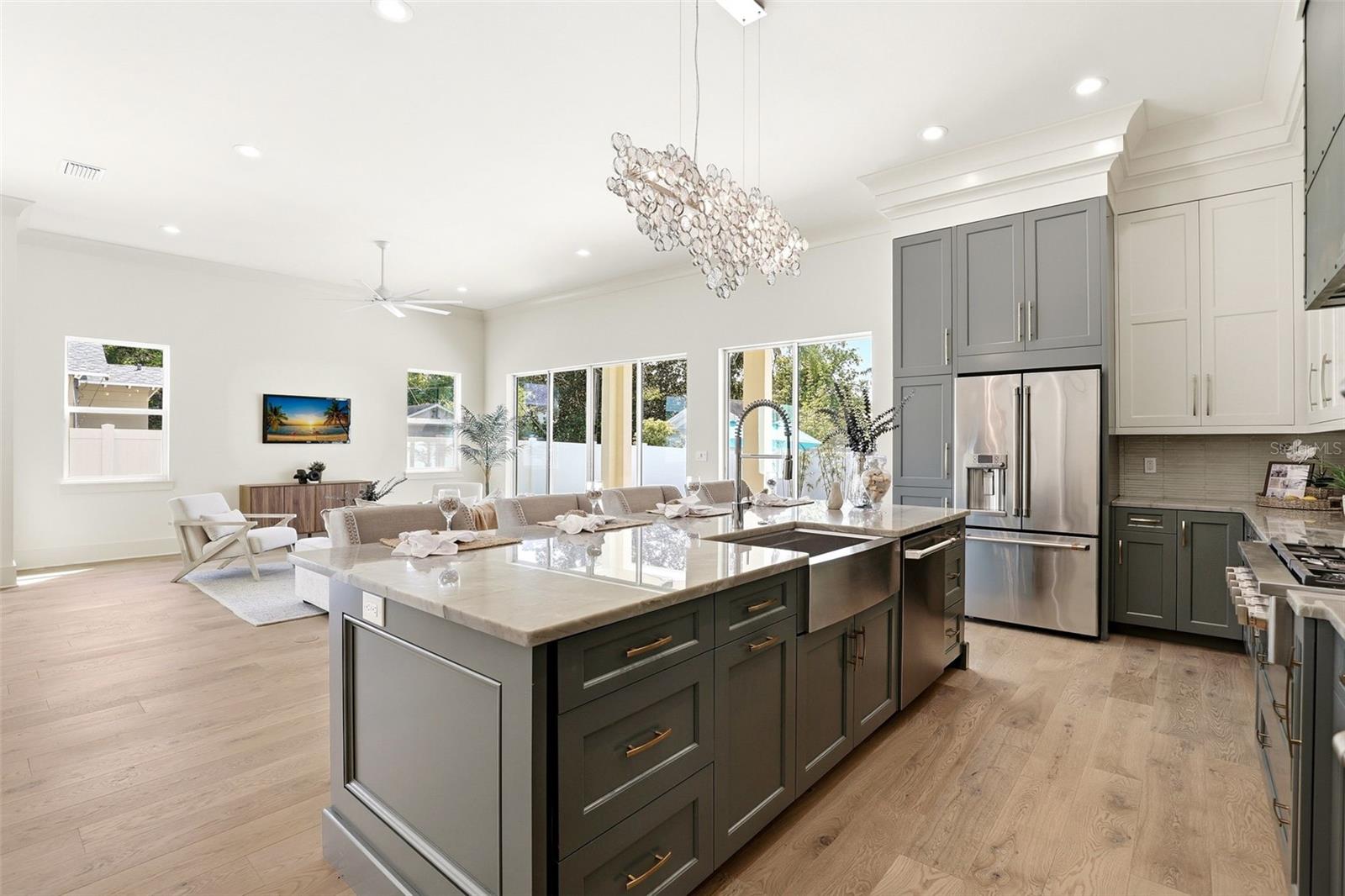 Image 13 of 49 For 330 Princeton Street