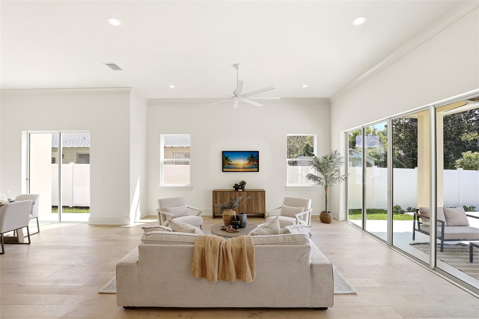 Image 16 of 49 For 330 Princeton Street