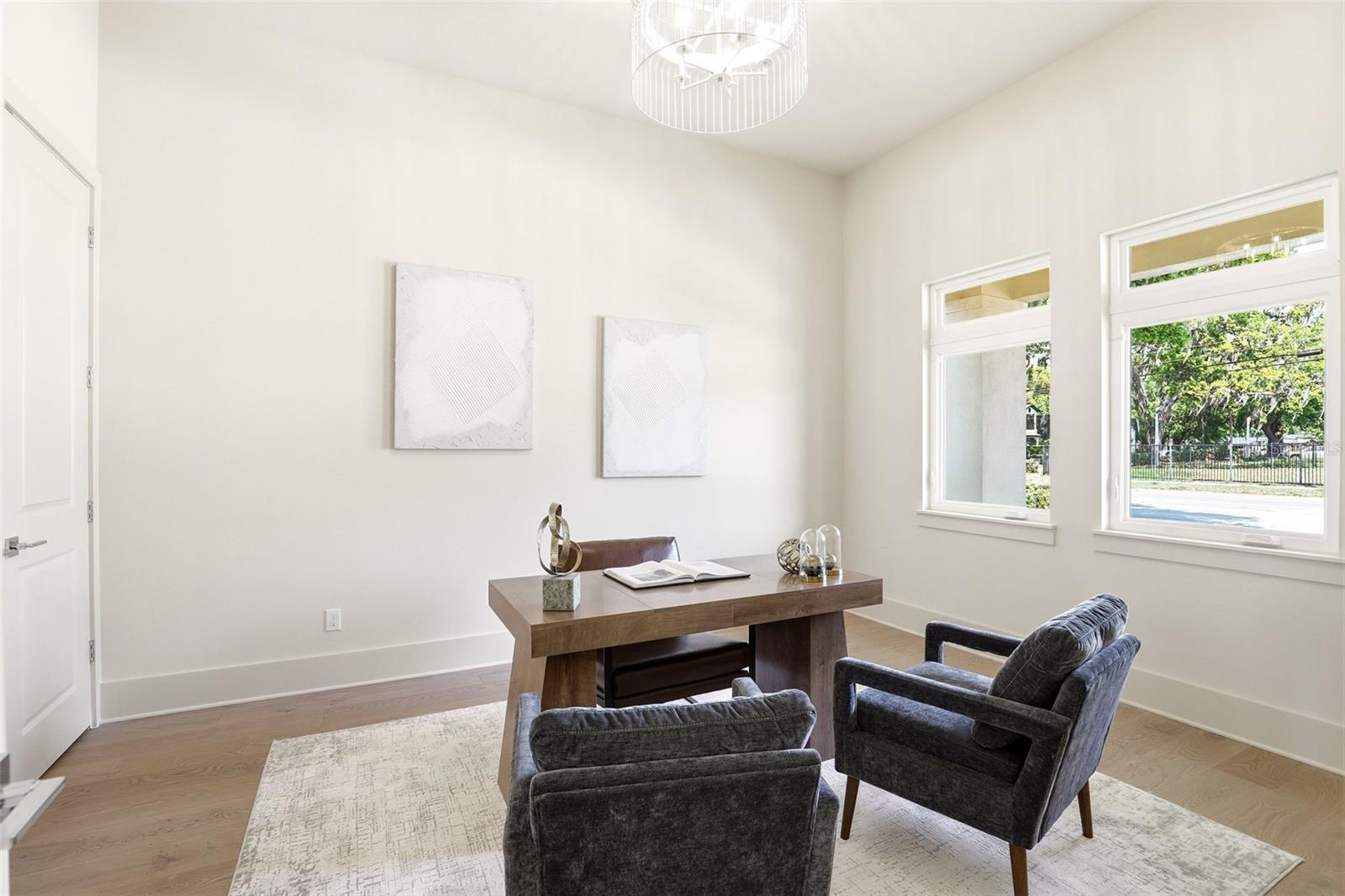 Image 21 of 49 For 330 Princeton Street