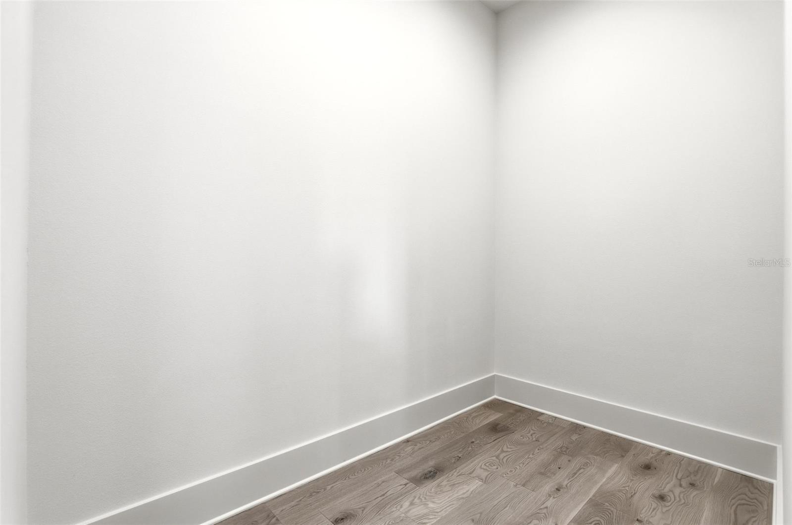 Image 32 of 49 For 330 Princeton Street