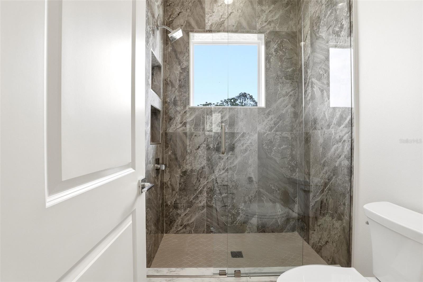 Image 37 of 49 For 330 Princeton Street