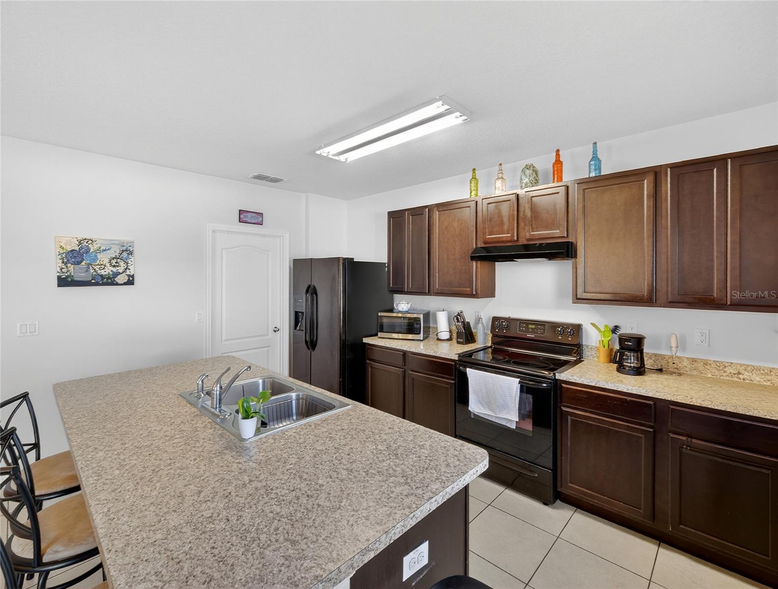 Image 10 of 32 For 885 Freedom Boulevard