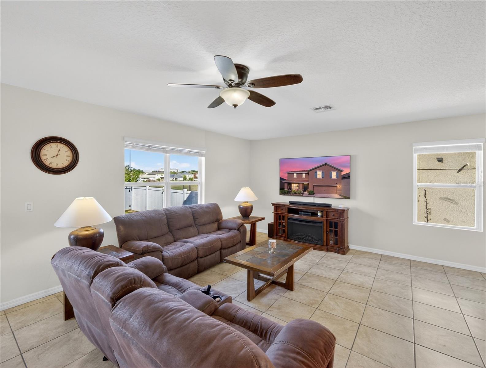 Image 14 of 32 For 885 Freedom Boulevard