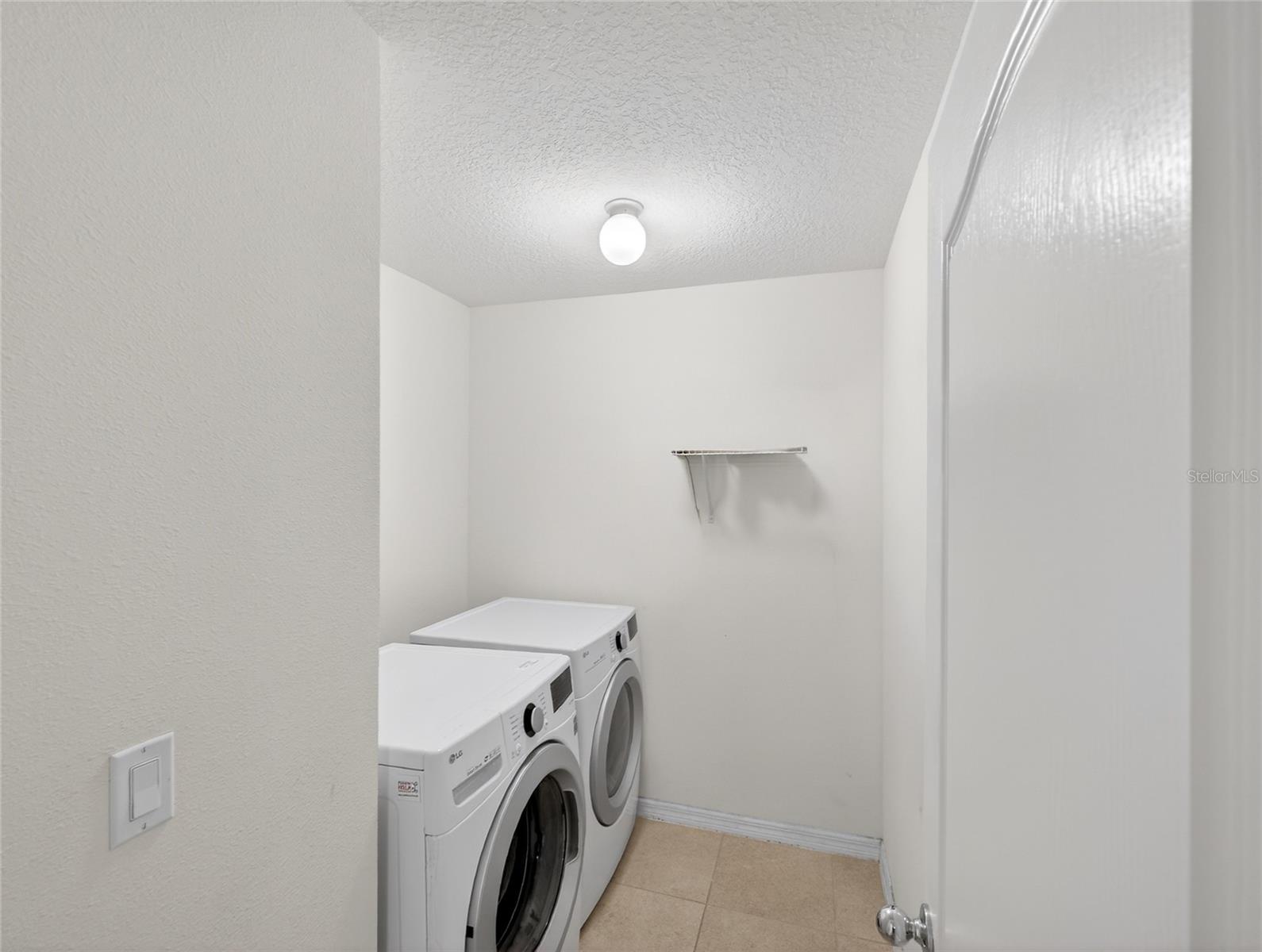 Image 25 of 32 For 885 Freedom Boulevard