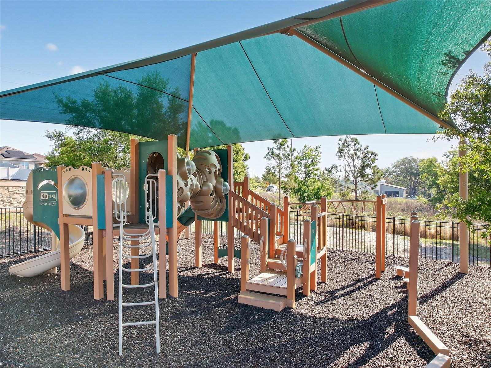 Image 27 of 32 For 885 Freedom Boulevard