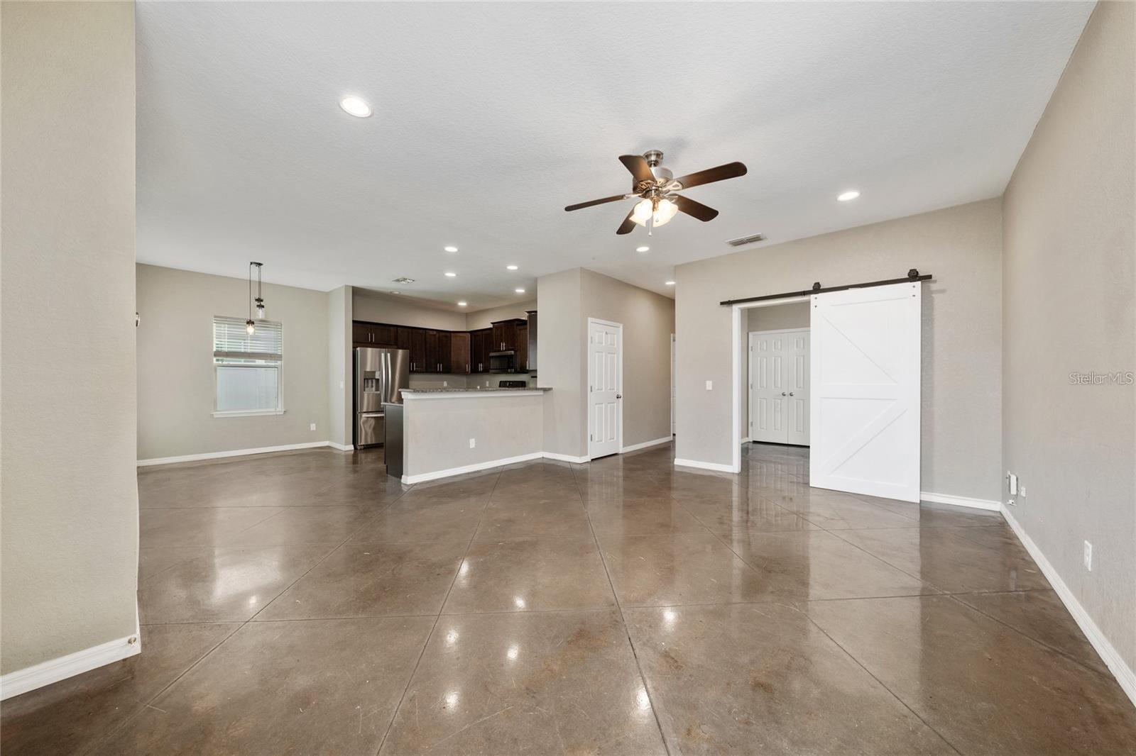 Image 4 of 34 For 2893 Whispering Trails Drive