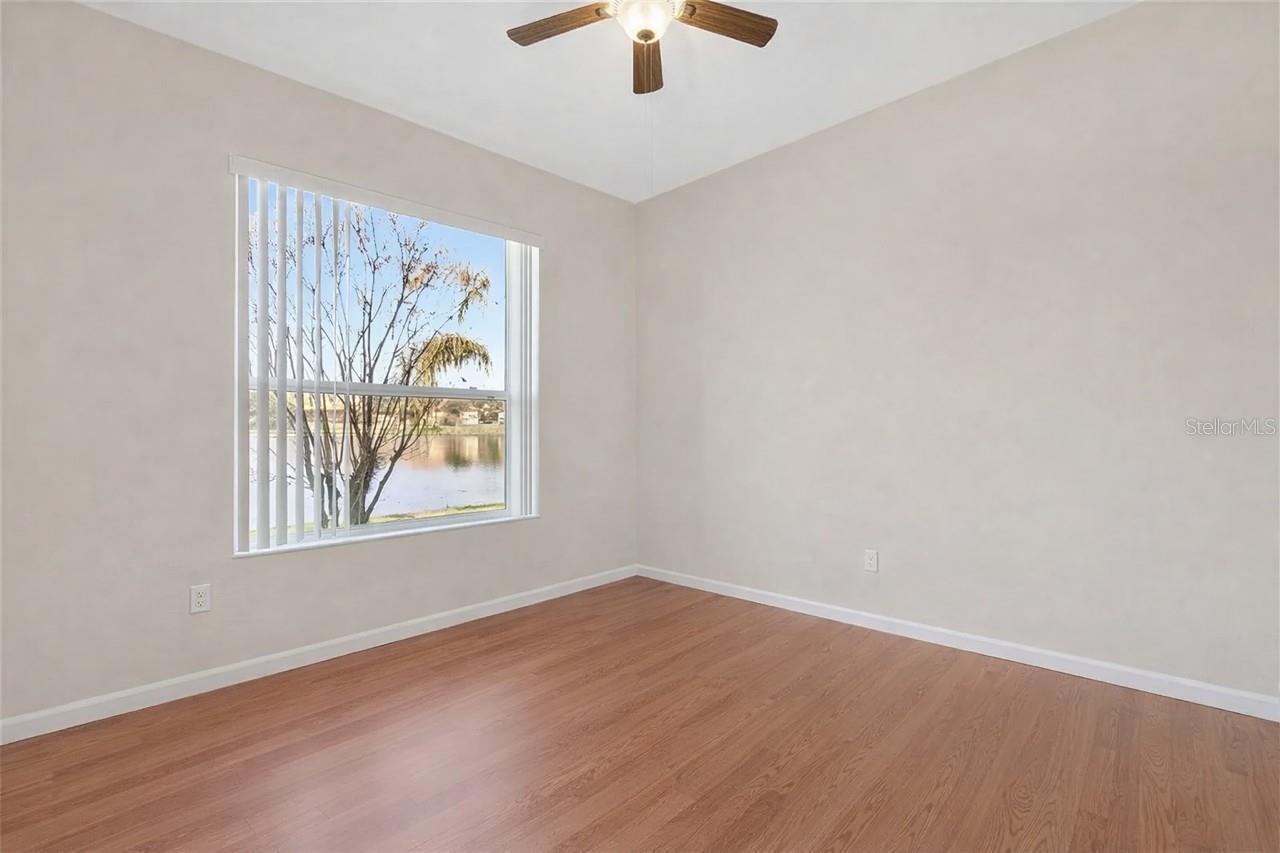 Image 15 of 18 For 3821 Shoreview Drive