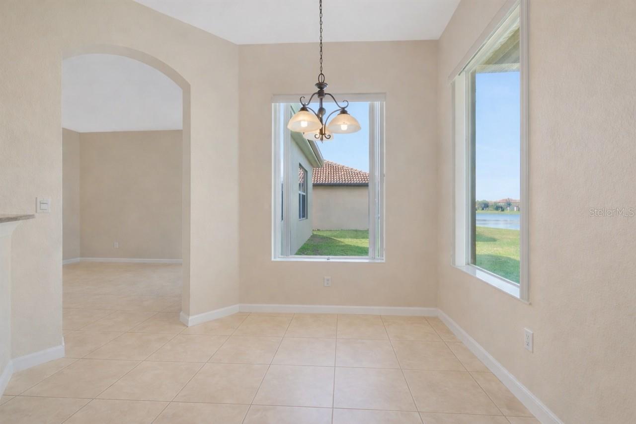 Image 4 of 18 For 3821 Shoreview Drive